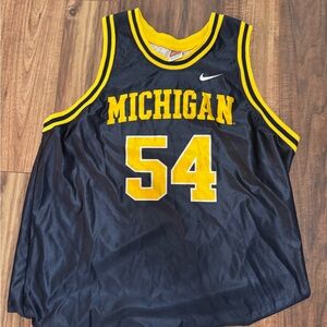 Vintage Oversized Nike Michigan Basketball Jersey - Navy and Yellow